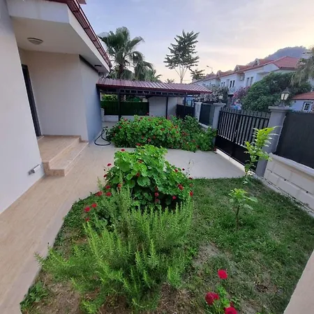 فيلة Capital Royal Dalyan *