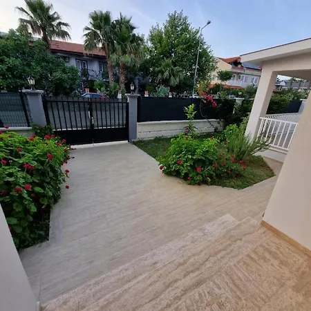 Capital Royal Dalyan موجلا