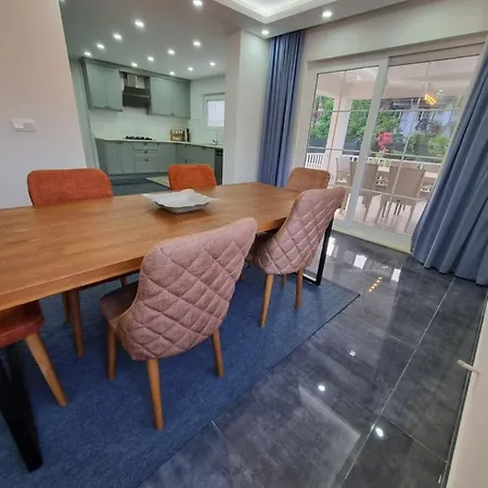 Willa Capital Royal Dalyan